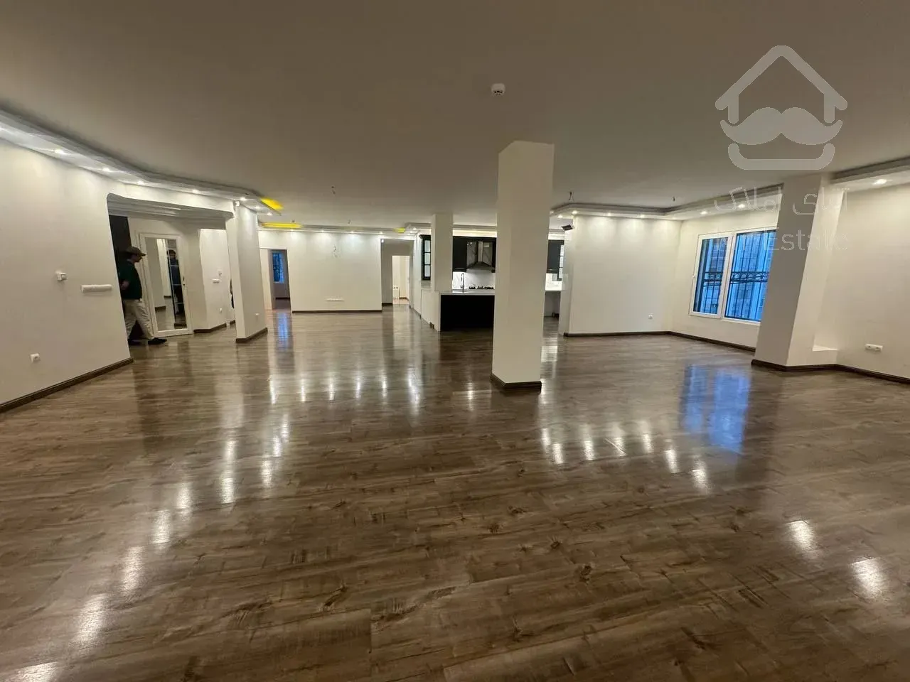 رهن آپارتمان 290 متری در ولنجک