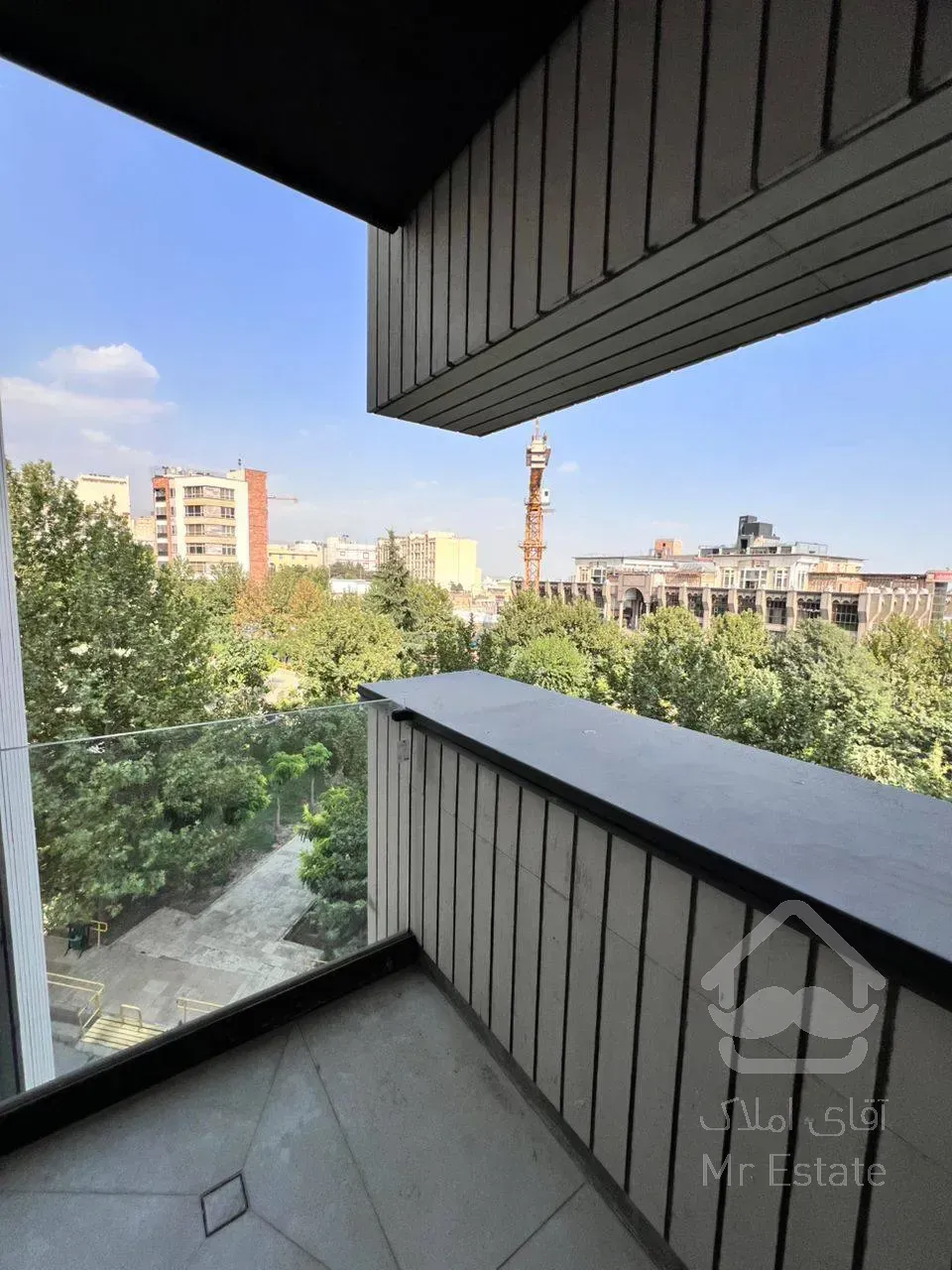 رهن آپارتمان 185 متری در ولنجک