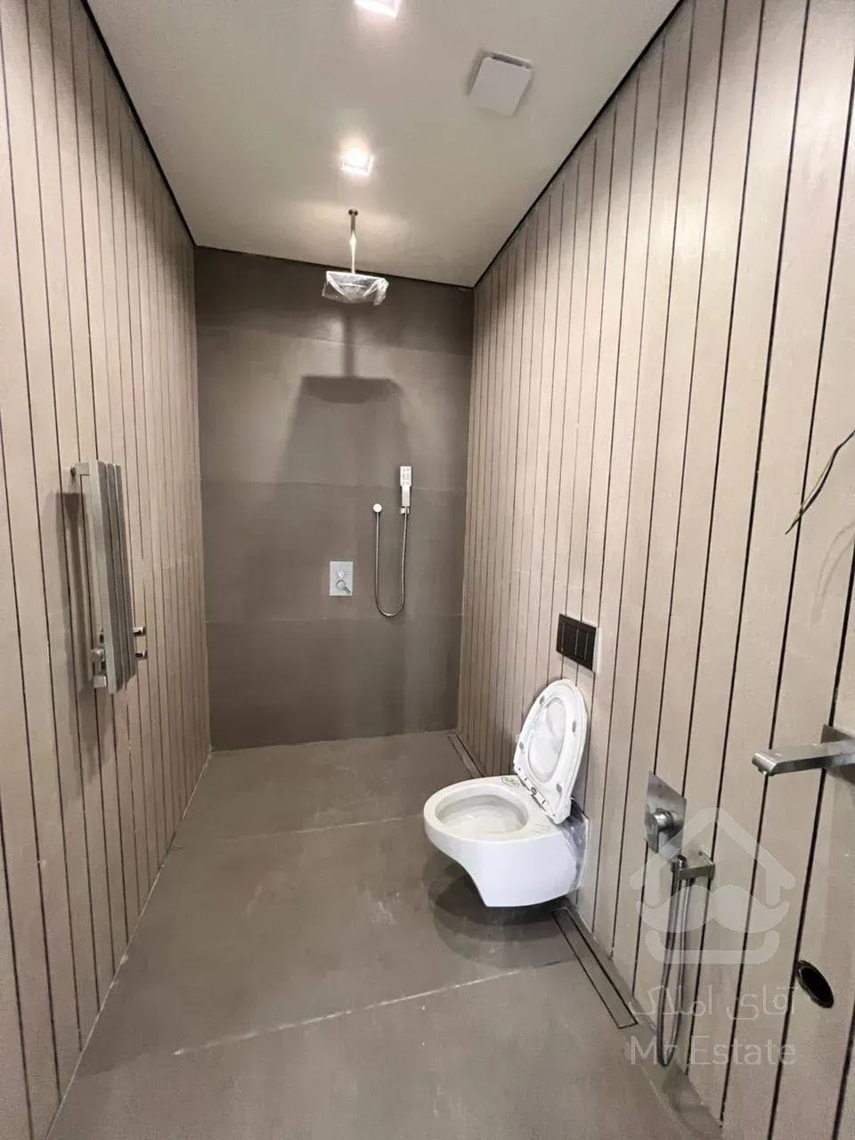 رهن آپارتمان 185 متری در ولنجک