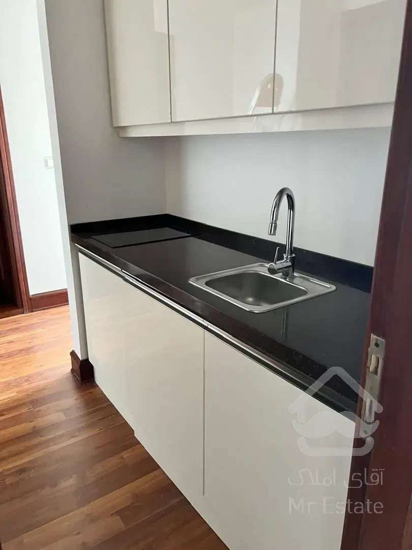 رهن آپارتمان 280 متری در زعفرانیه