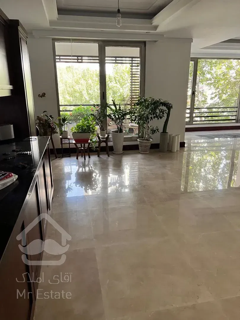 رهن آپارتمان 280 متری در زعفرانیه