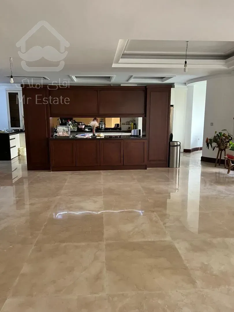 رهن آپارتمان 280 متری در زعفرانیه