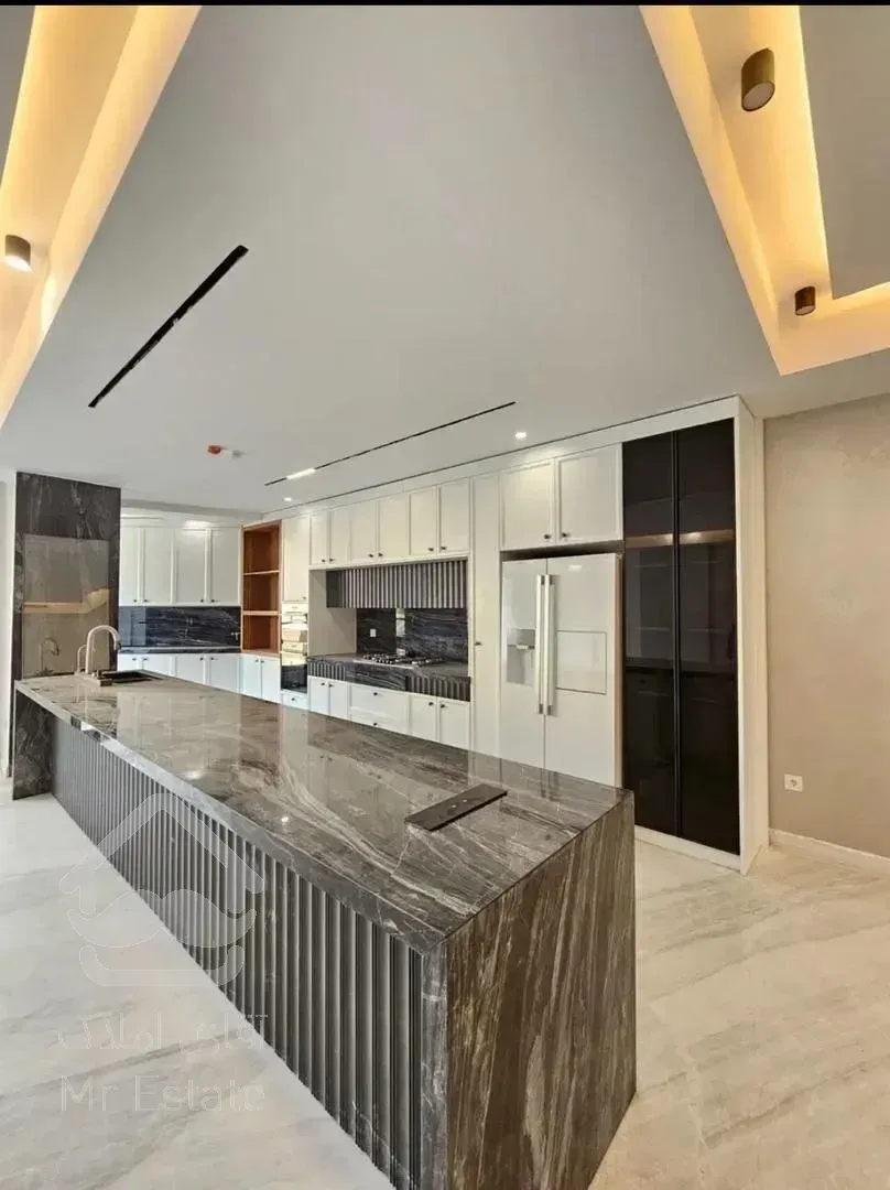 رهن آپارتمان 165 متری در زعفرانیه