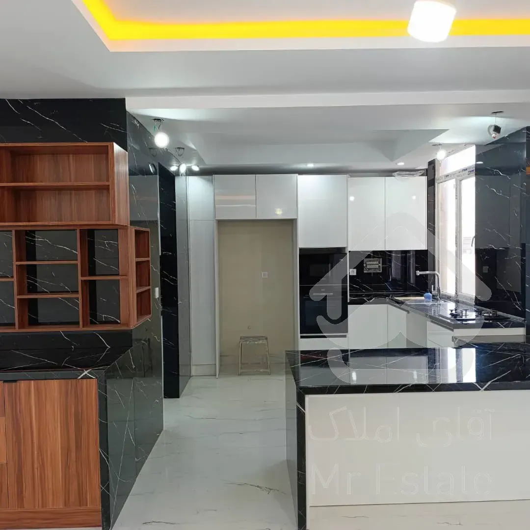 فروش آپارتمان 200 متری در زعفرانیه