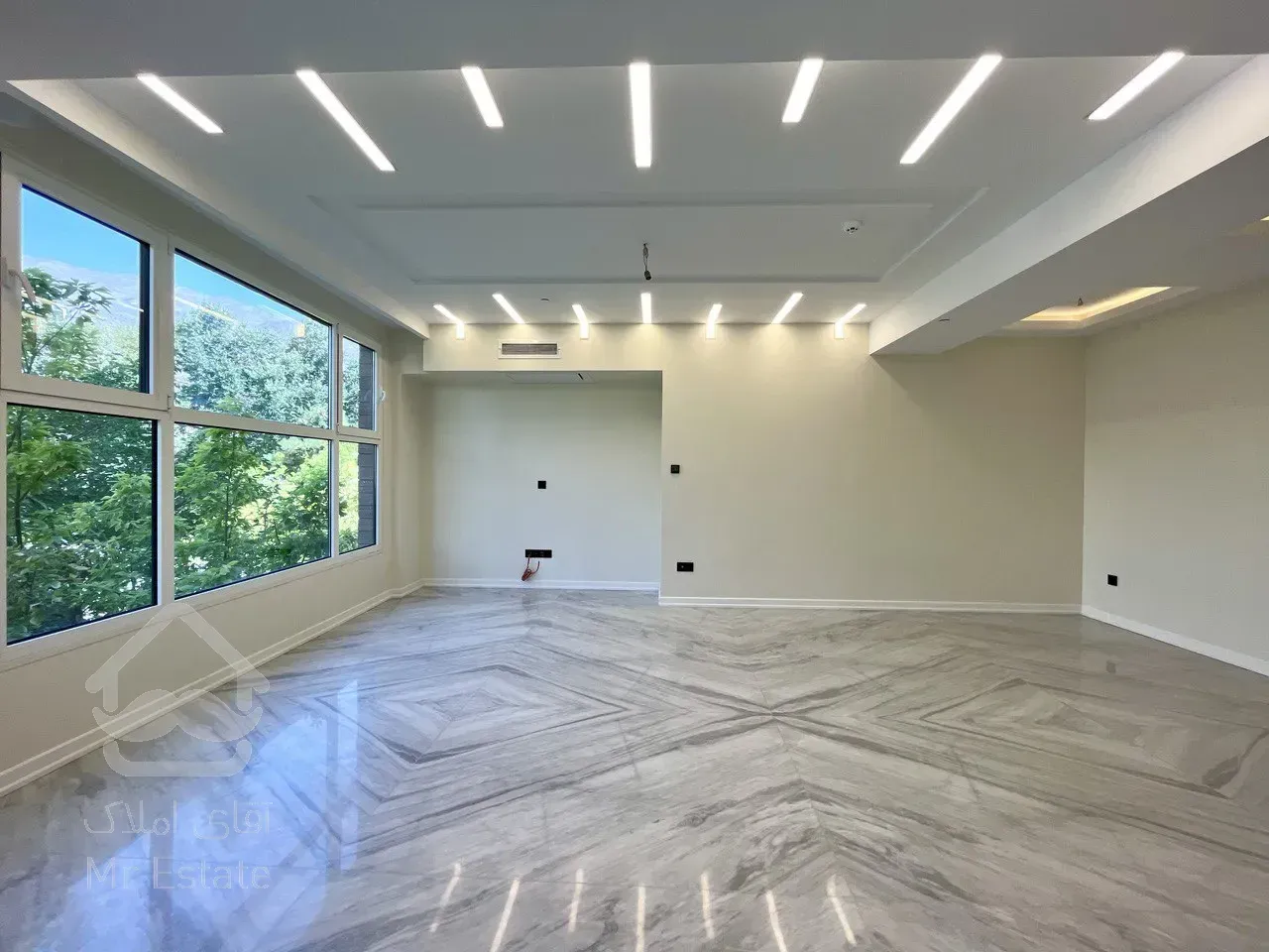 فروش آپارتمان 100 متری در زعفرانیه