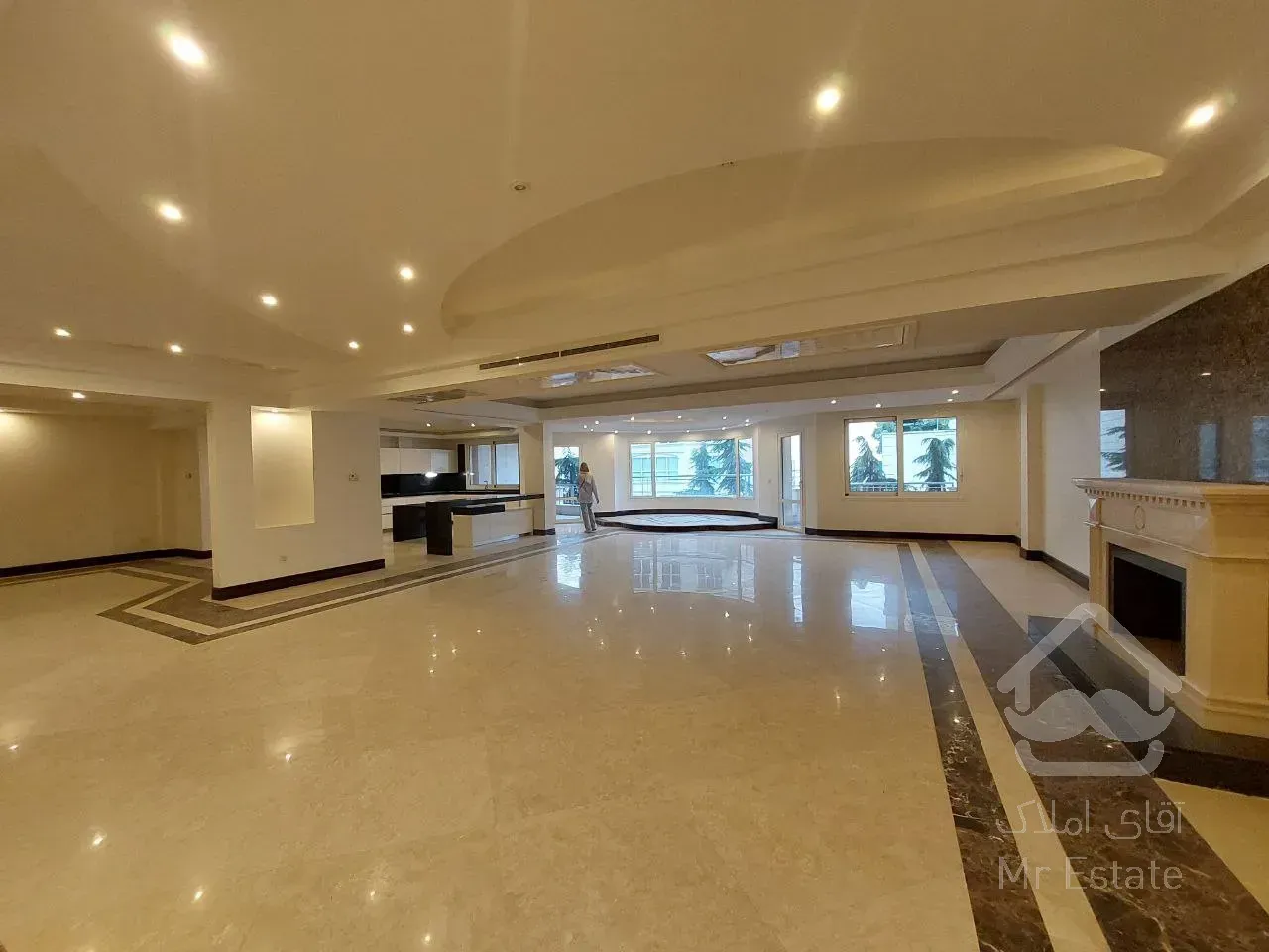 رهن آپارتمان 475 متری در زعفرانیه