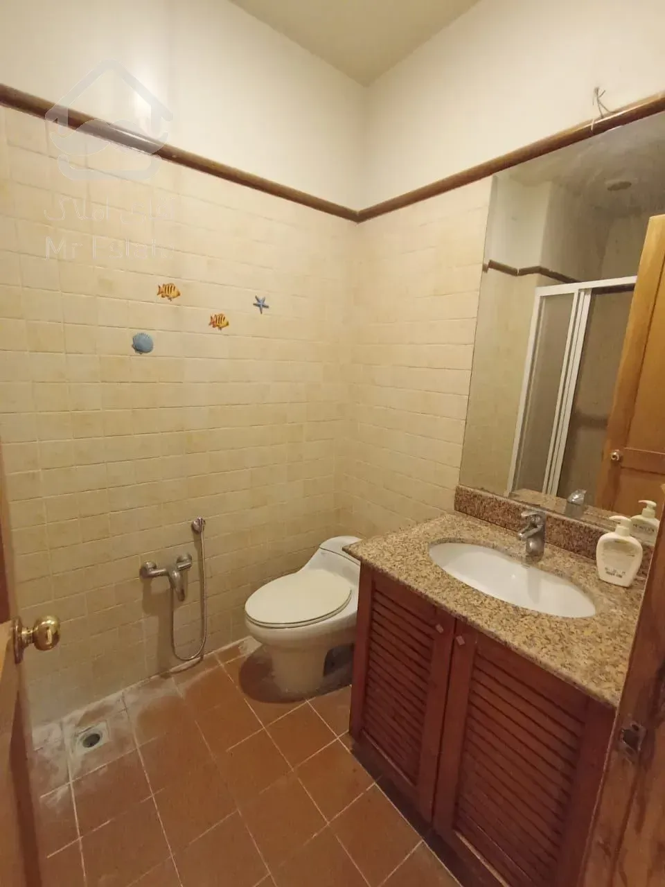 رهن آپارتمان 180 متری در محمودیه