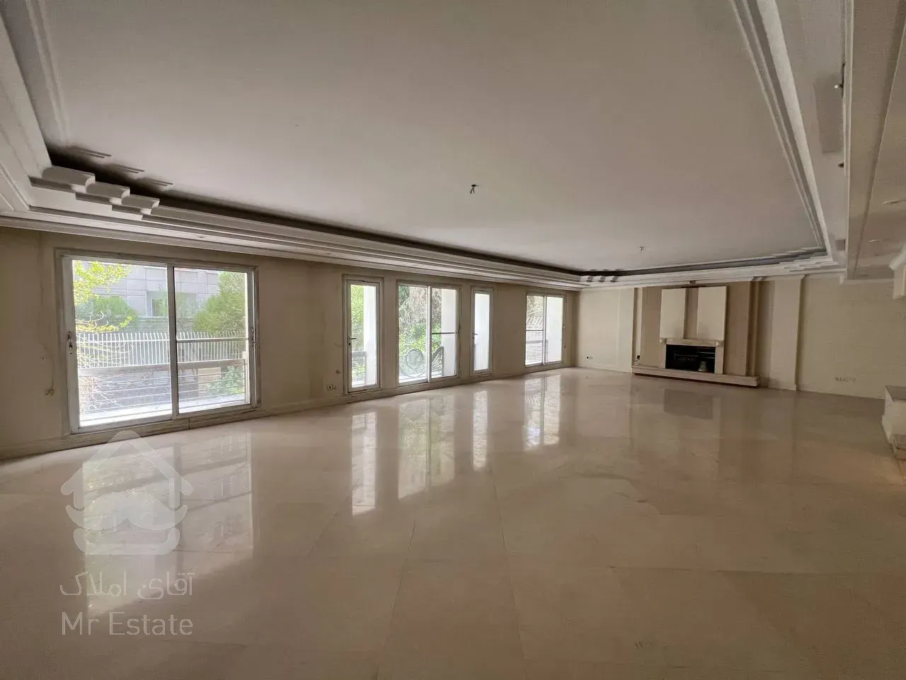 فروش آپارتمان 257 متری در زعفرانیه