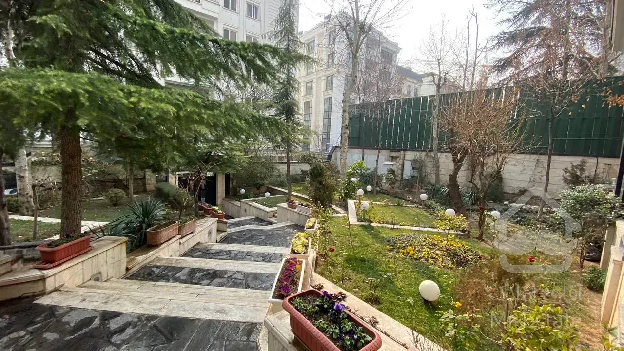 فروش آپارتمان 260 متری در زعفرانیه