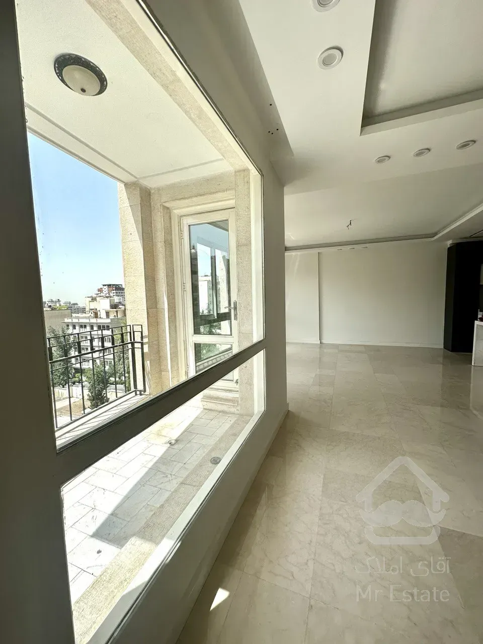 فروش آپارتمان 251 متری در زعفرانیه