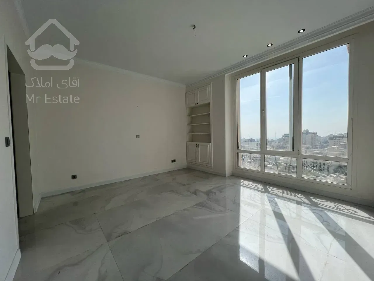 فروش آپارتمان 165 متری در زعفرانیه