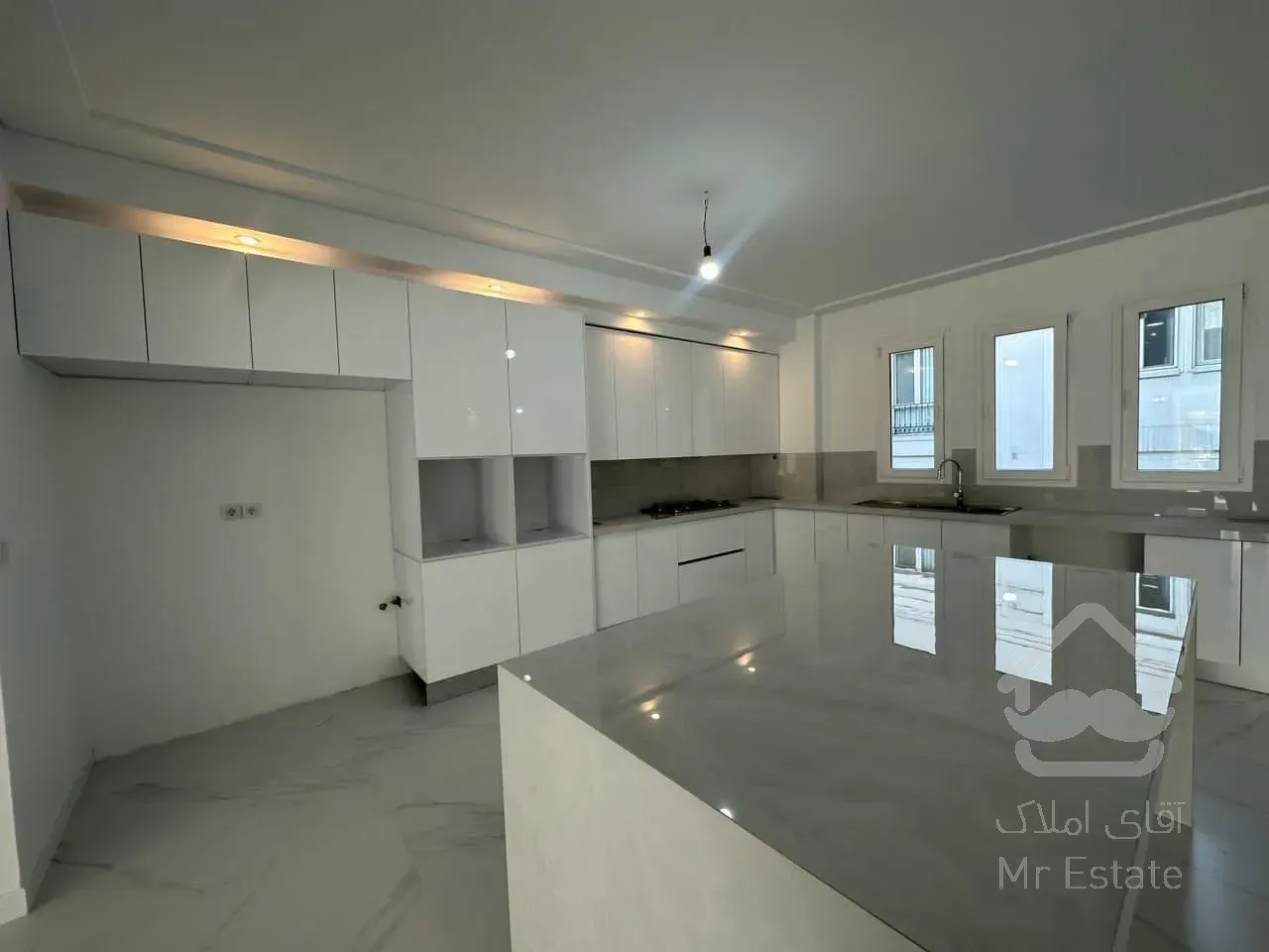 اجاره آپارتمان 530 متری در زعفرانیه