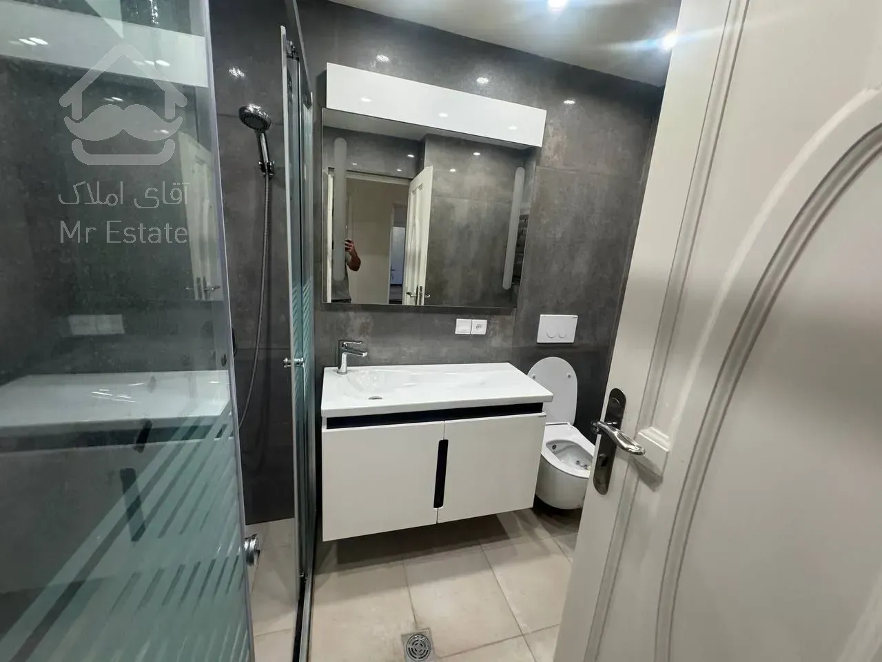 رهن آپارتمان 290 متری در ولنجک