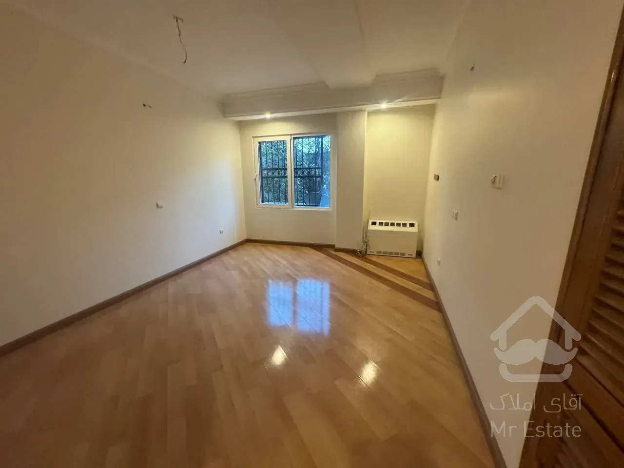 رهن آپارتمان 290 متری در ولنجک