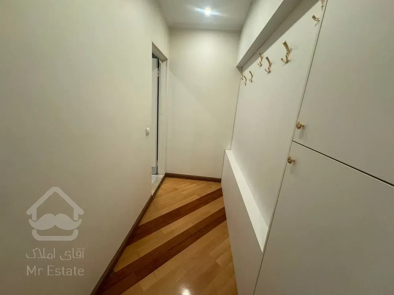 رهن آپارتمان 290 متری در ولنجک