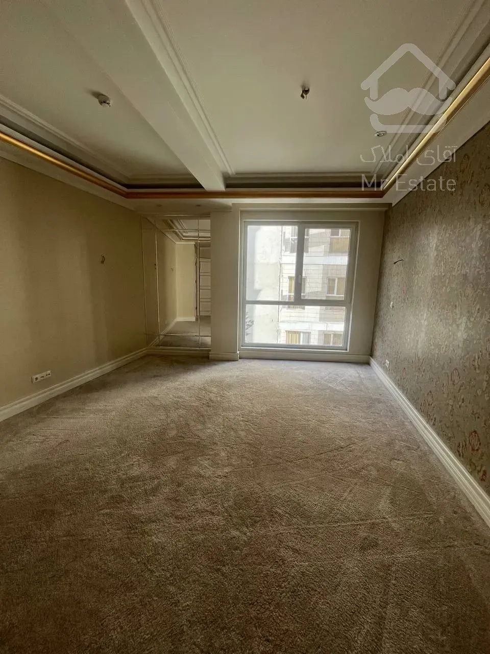 رهن آپارتمان 205 متری در زعفرانیه