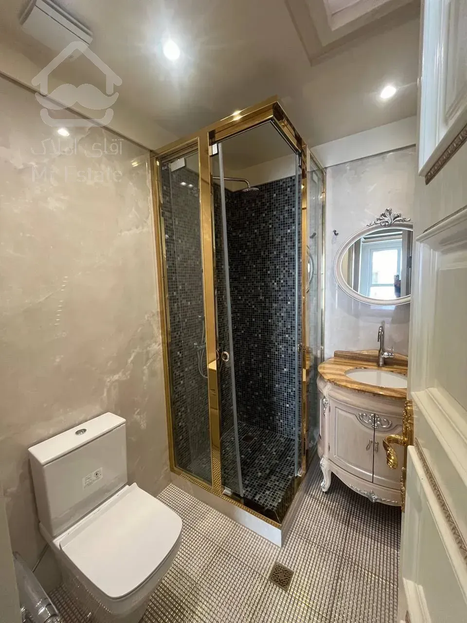 رهن آپارتمان 205 متری در زعفرانیه