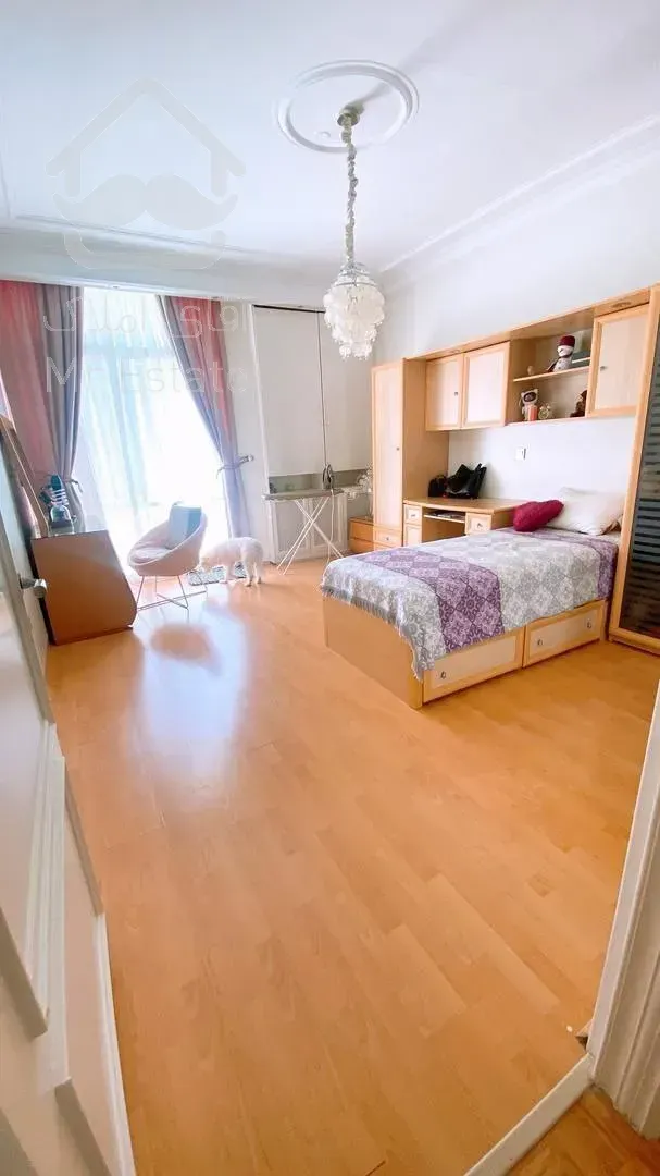 رهن آپارتمان 280 متری در زعفرانیه