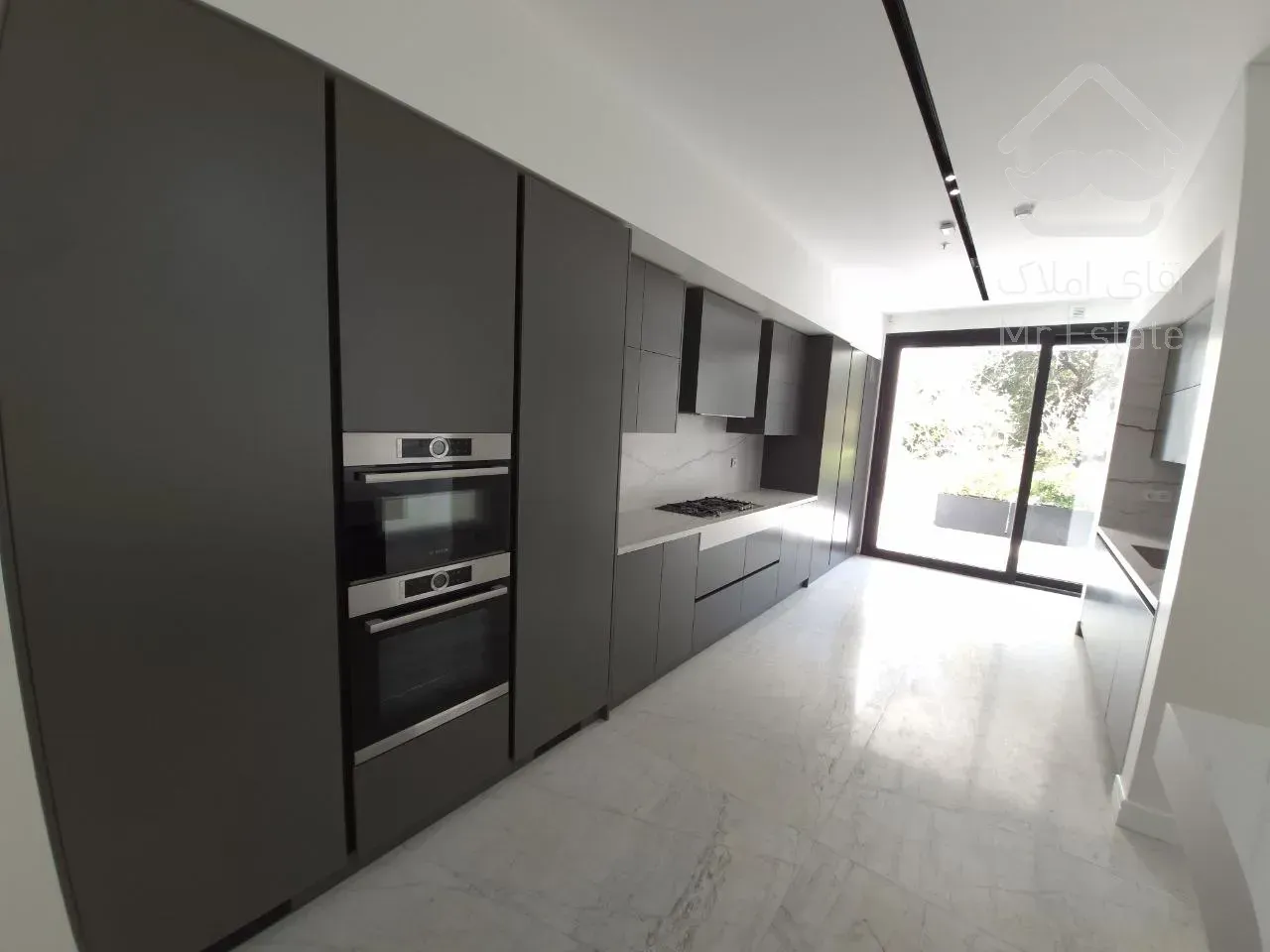 رهن آپارتمان 340 متری در فرشته