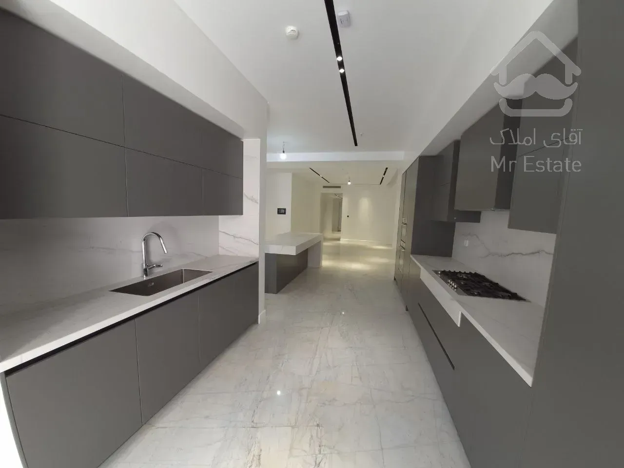 رهن آپارتمان 340 متری در فرشته