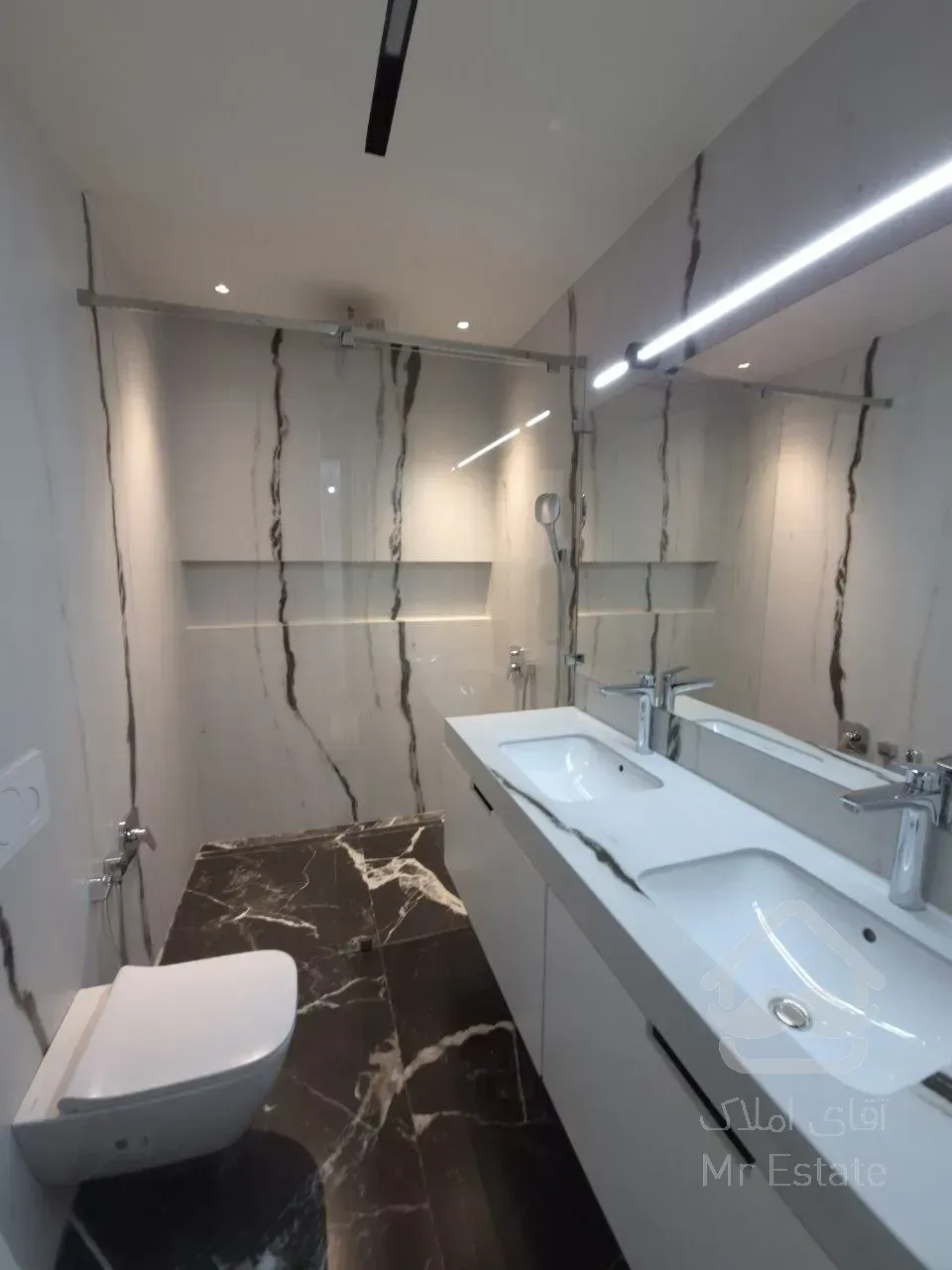 رهن آپارتمان 340 متری در فرشته