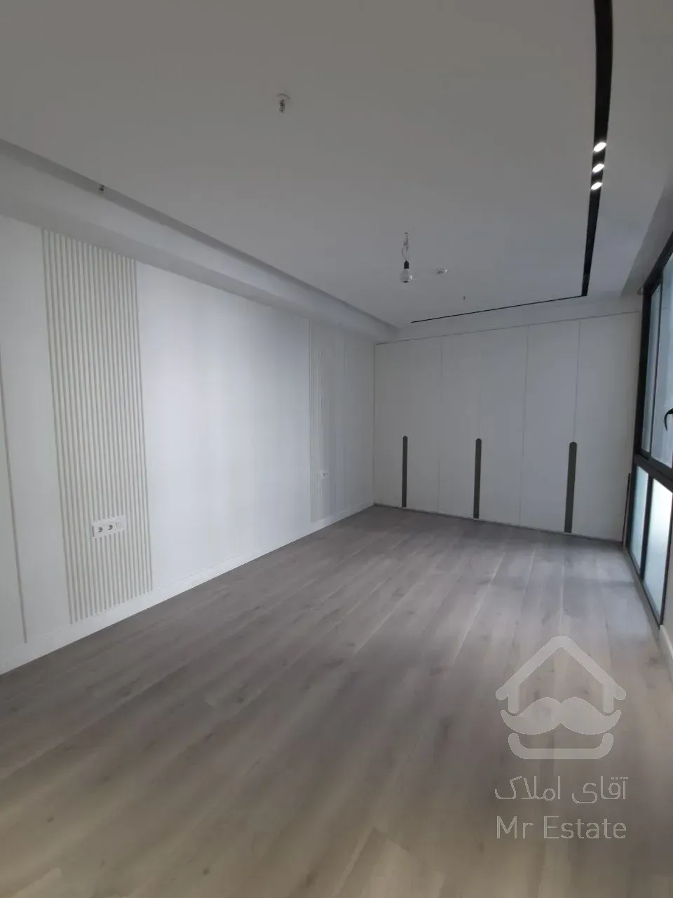 رهن آپارتمان 340 متری در فرشته