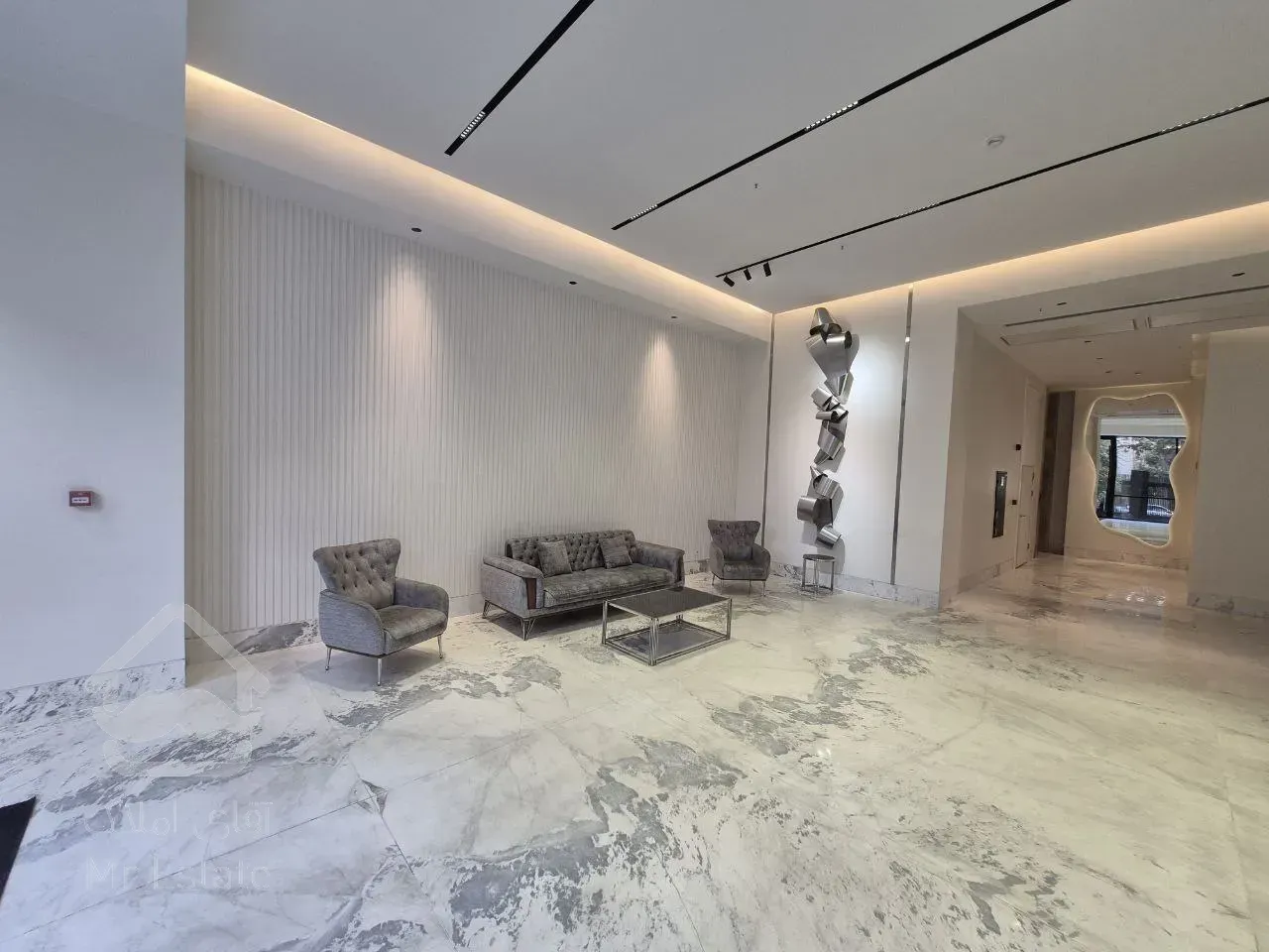 رهن آپارتمان 340 متری در فرشته