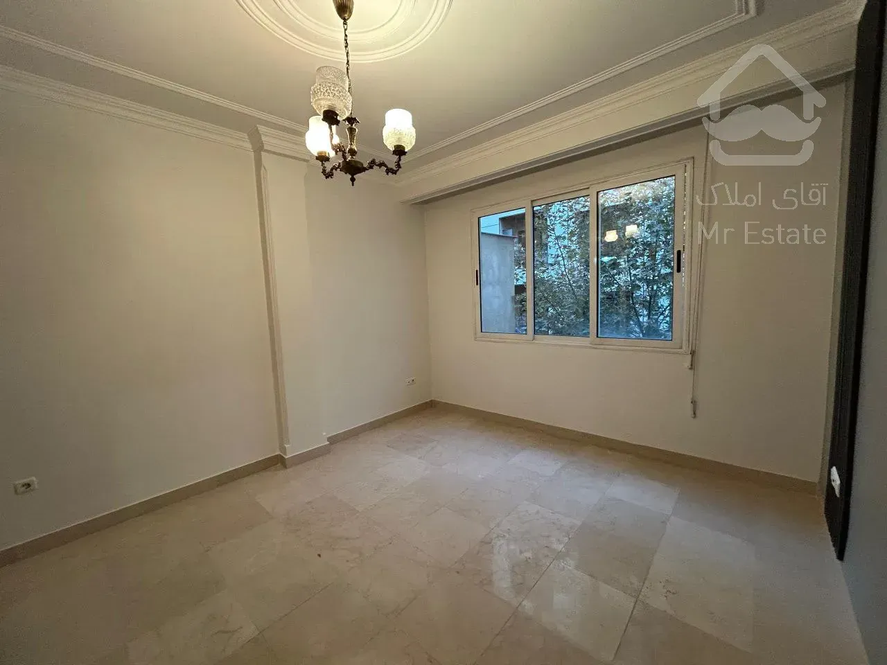 رهن آپارتمان 175 متری در زعفرانیه