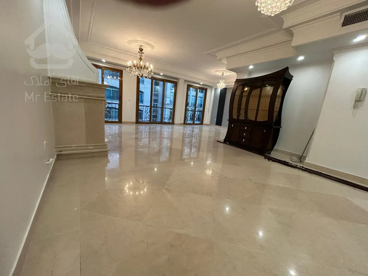 رهن آپارتمان 175 متری در زعفرانیه