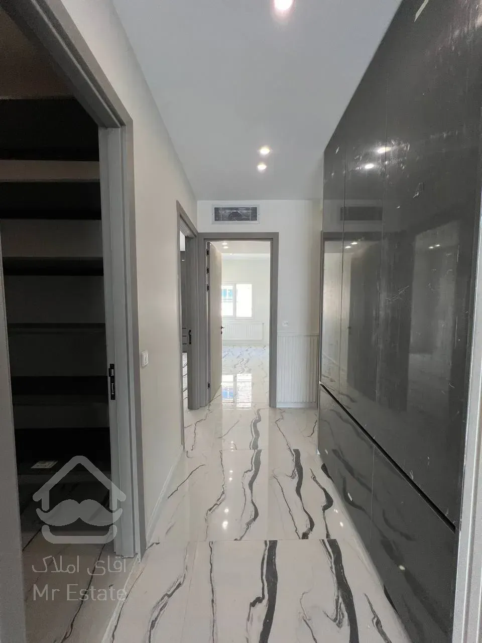 فروش آپارتمان 216 متری در زعفرانیه