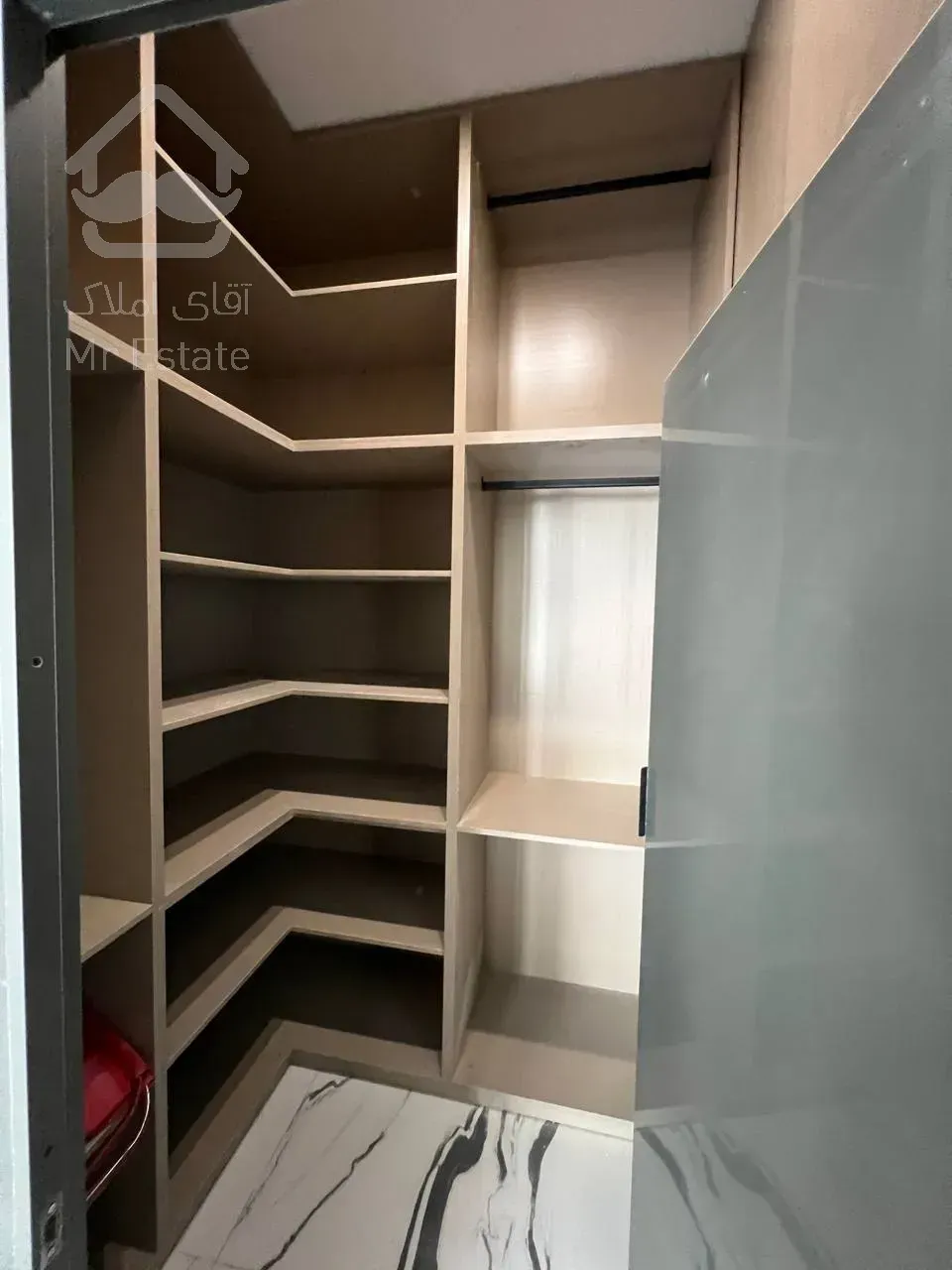 فروش آپارتمان 216 متری در زعفرانیه