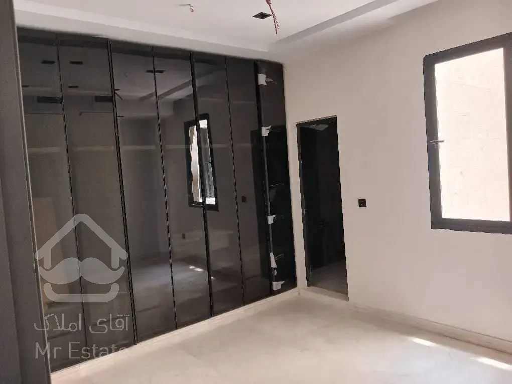 رهن آپارتمان 240 متری در ولنجک