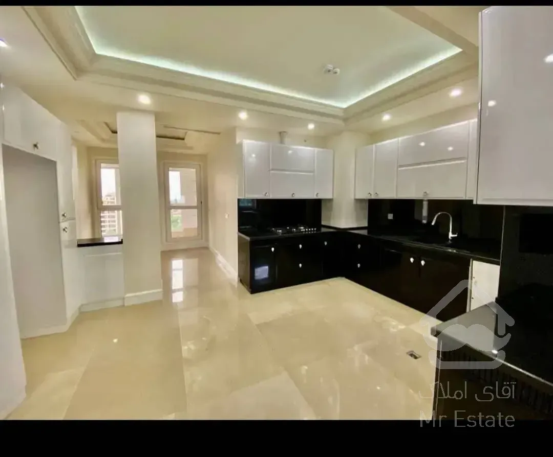 رهن آپارتمان 320 متری در محمودیه