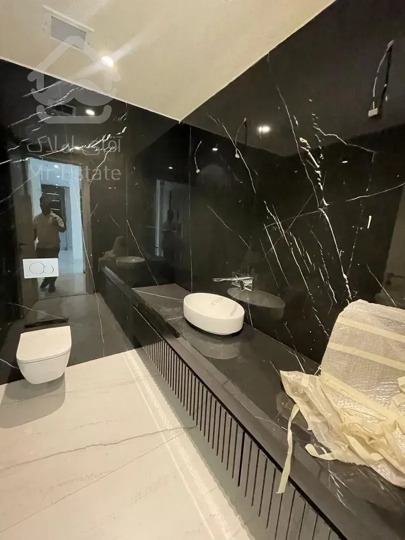 رهن آپارتمان 320 متری در زعفرانیه