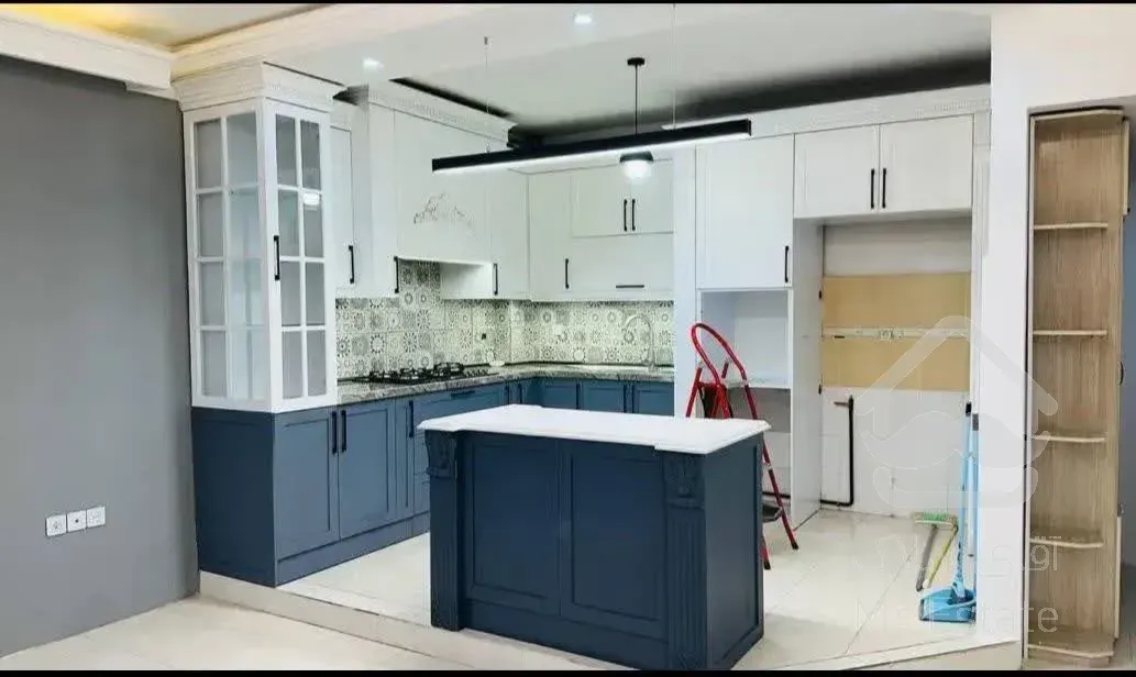 آپاتمان 90 متری تمیز 2 خواب بهترین لوکیشن