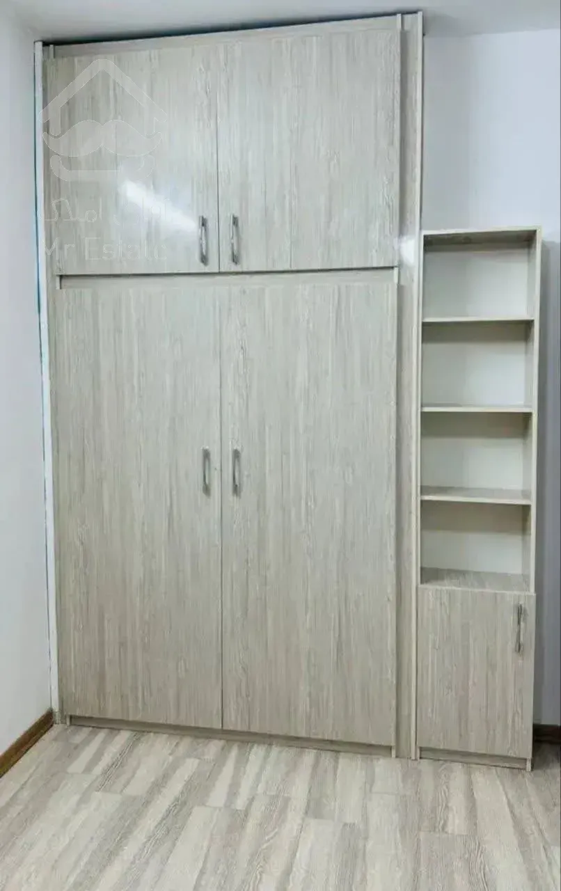 آپاتمان 90 متری تمیز 2 خواب بهترین لوکیشن