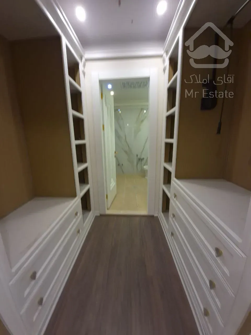 رهن آپارتمان 340 متری در ولنجک