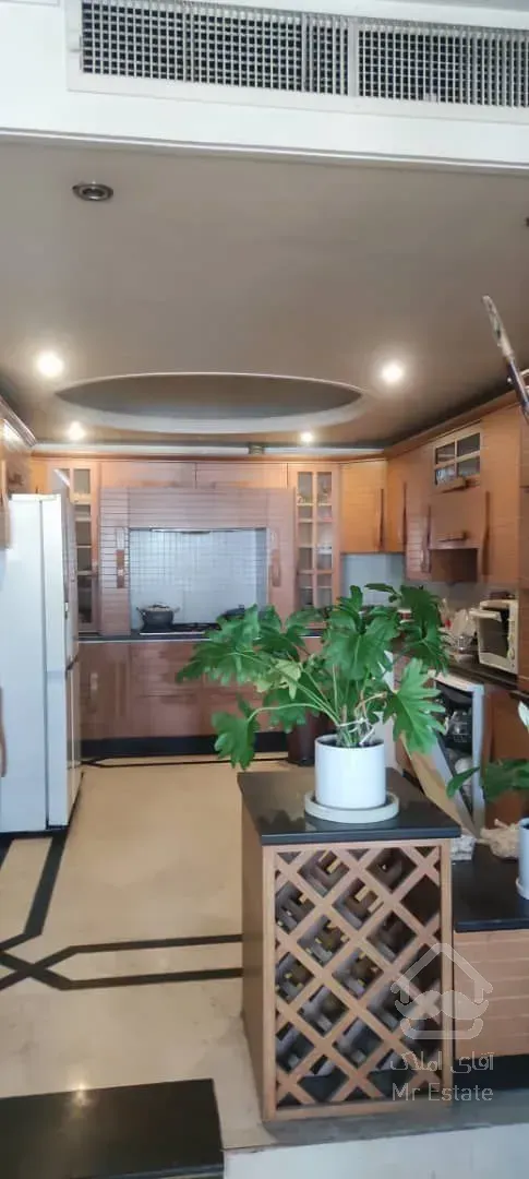 اجاره آپارتمان 220 متری در زعفرانیه