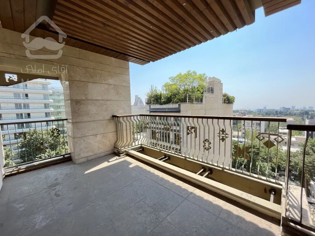 فروش آپارتمان 345 متری در محمودیه