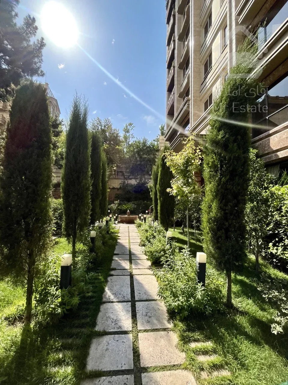 فروش آپارتمان 345 متری در محمودیه