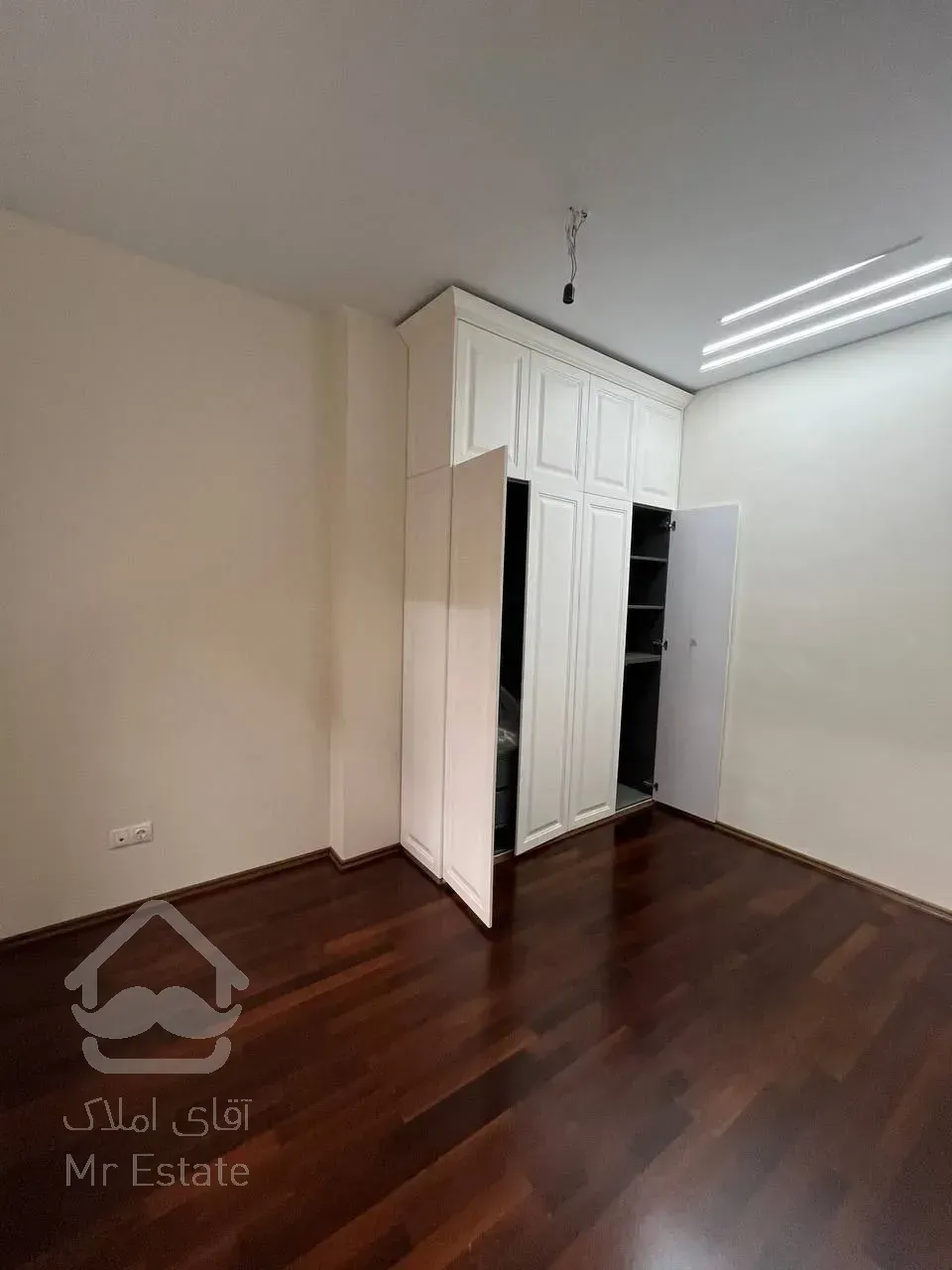 فروش آپارتمان 163 متری در زعفرانیه