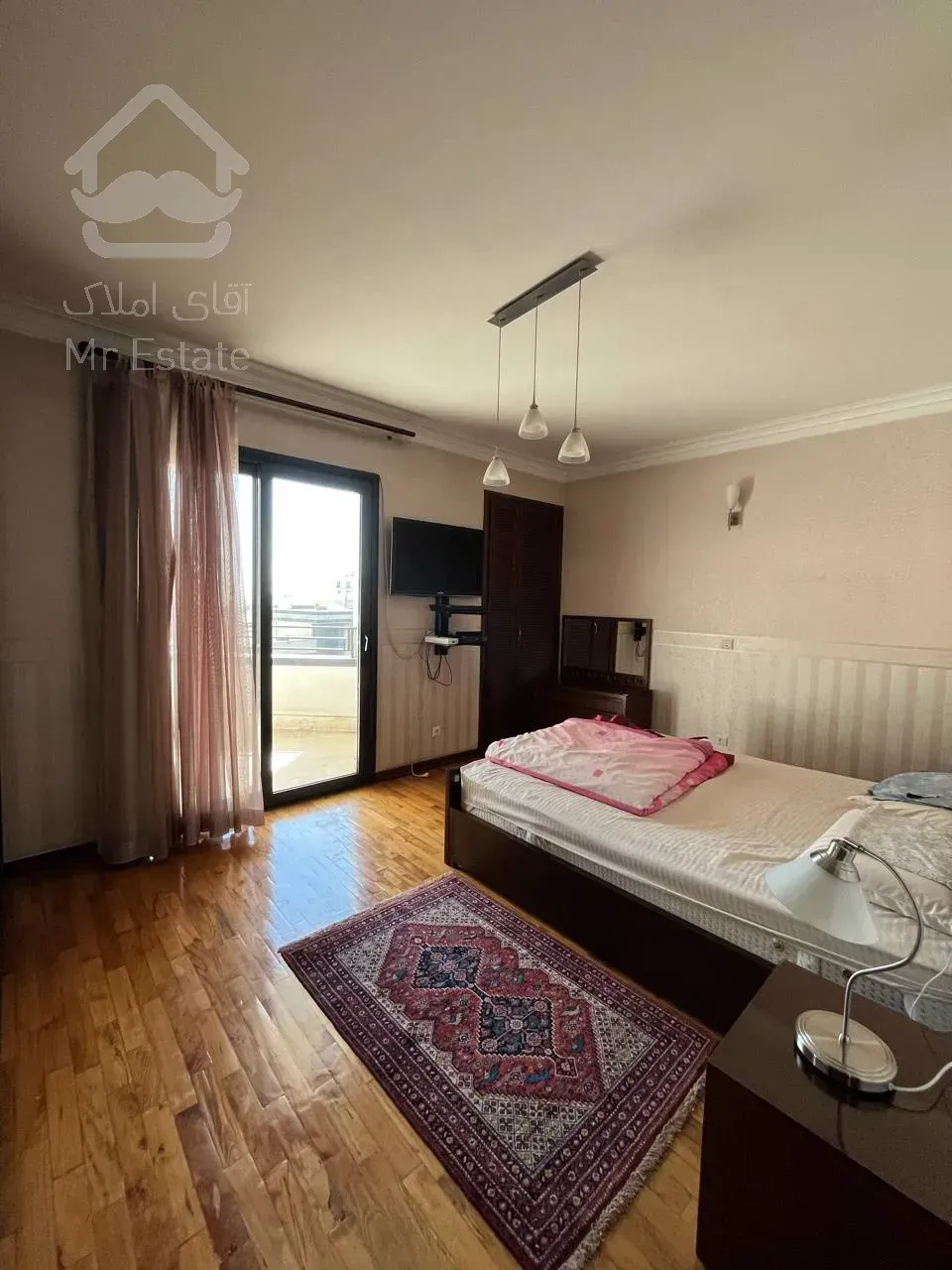 فروش برج باغ 250 متری در محمودیه