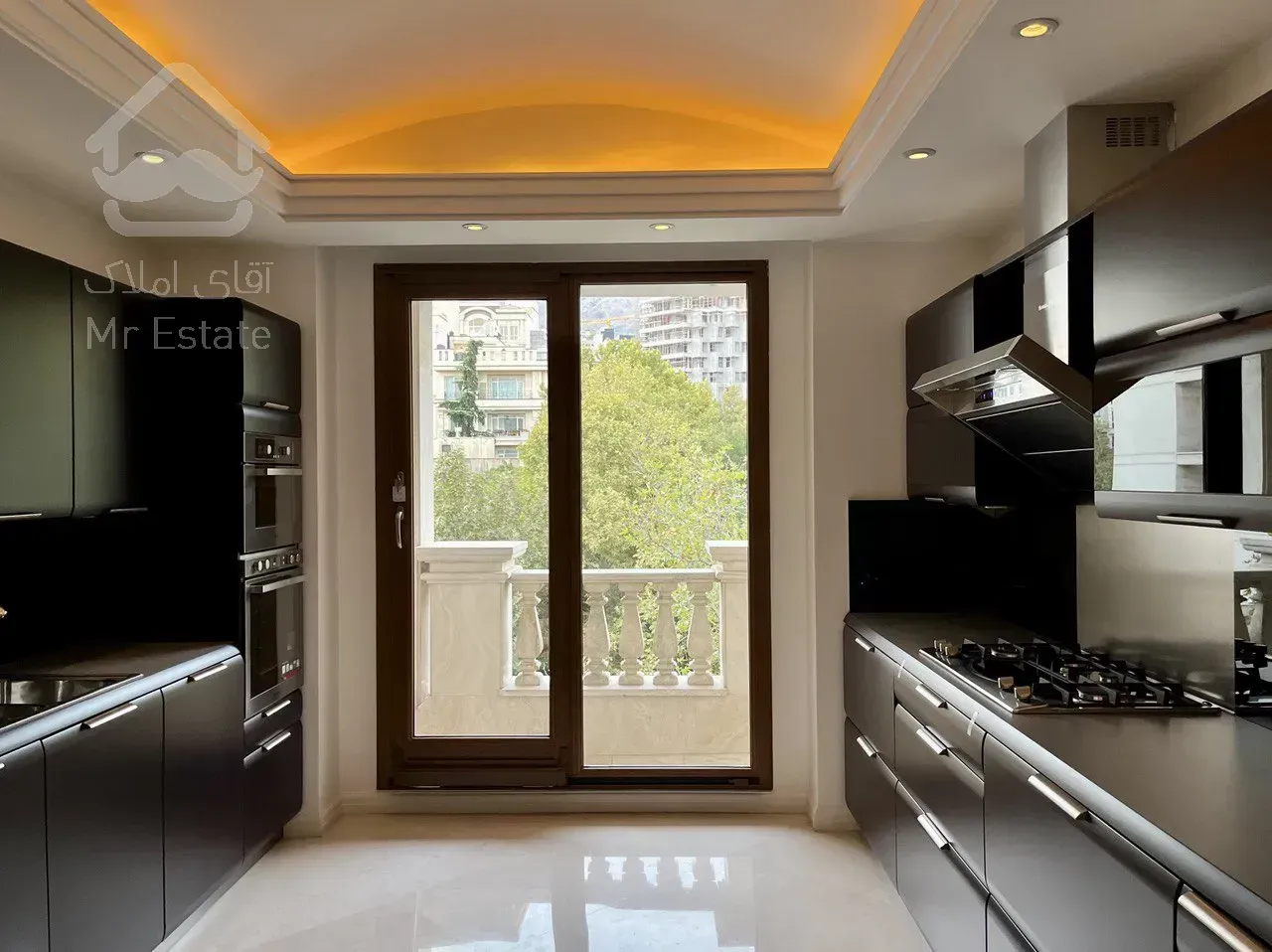 فروش آپارتمان 181 متری در زعفرانیه