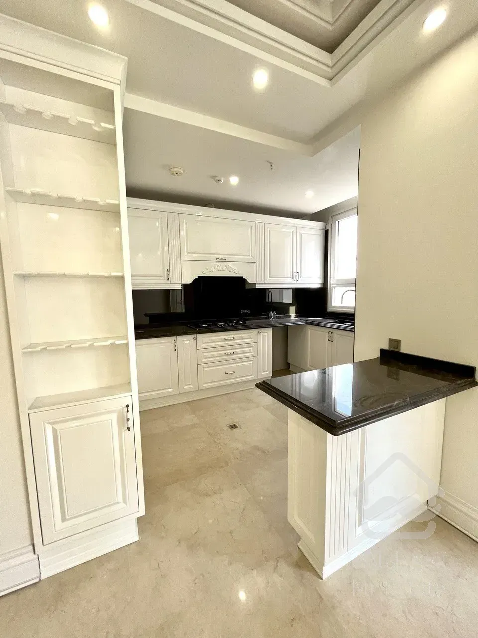 فروش آپارتمان 130 متری در زعفرانیه