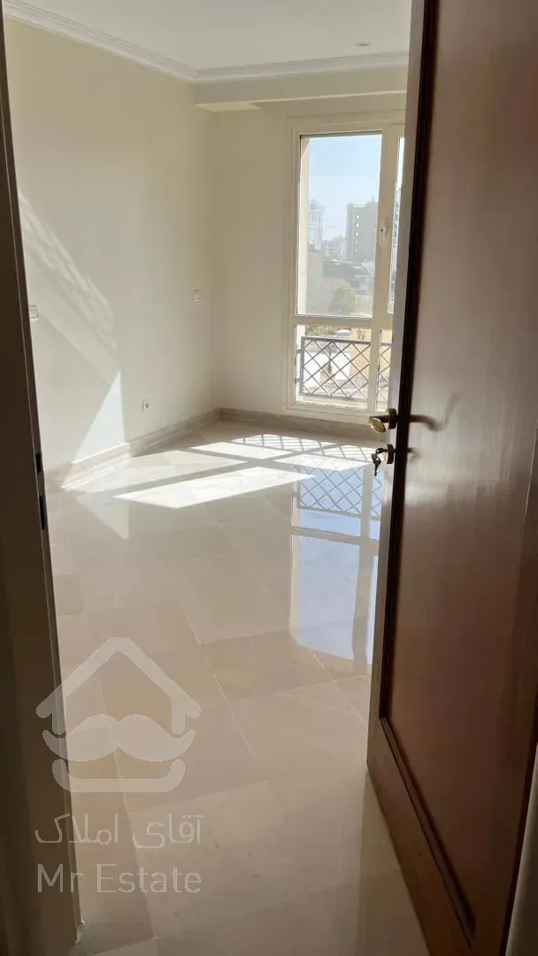 رهن آپارتمان 300 متری در فرشته