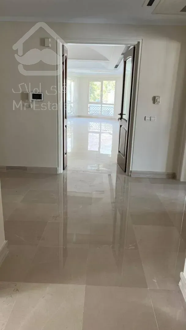 رهن آپارتمان 300 متری در فرشته