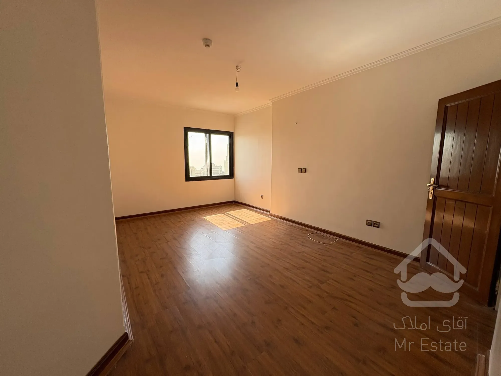 رهن آپارتمان 190 متری در ولنجک