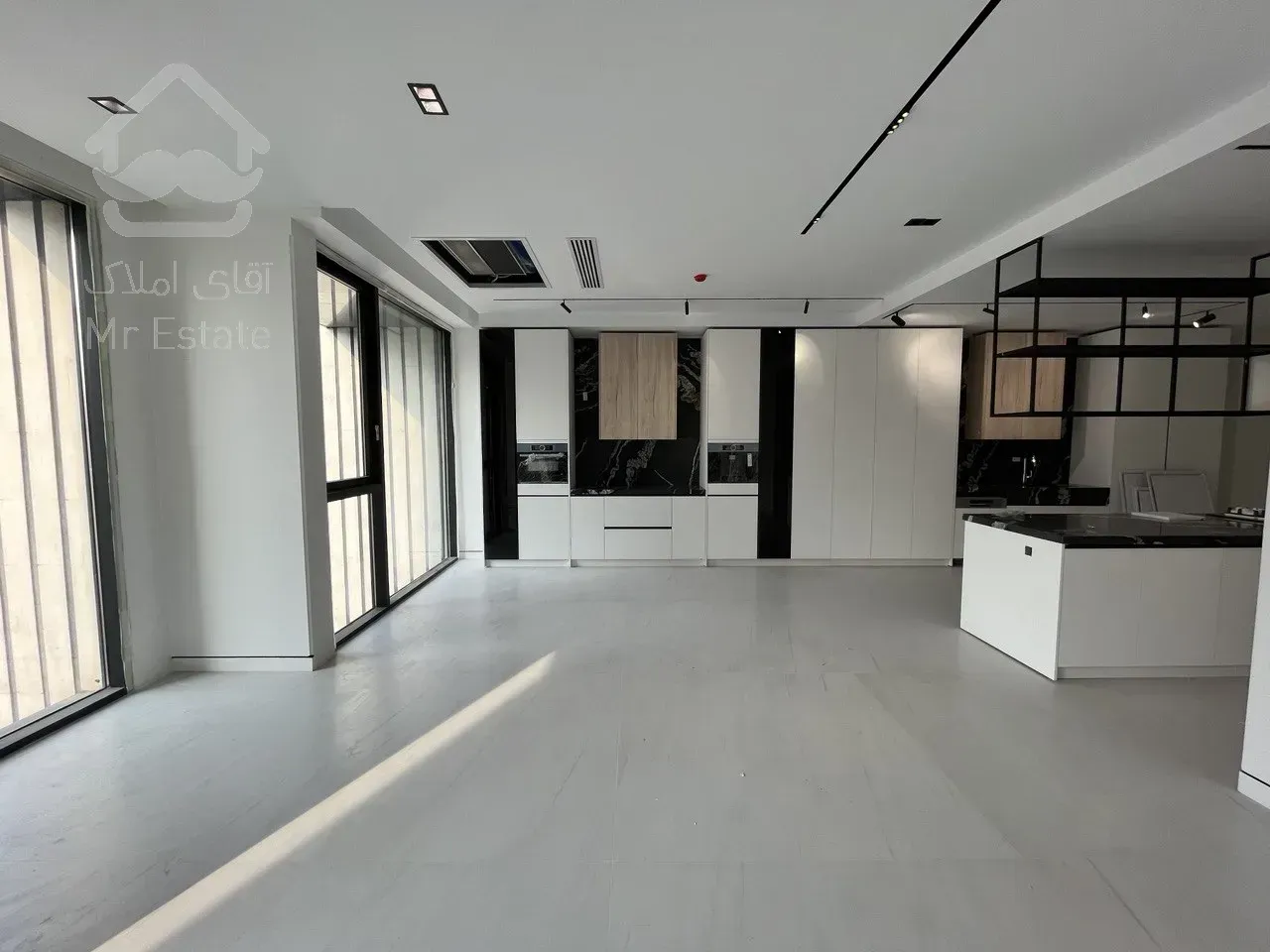 فروش آپارتمان 200 متری در زعفرانیه