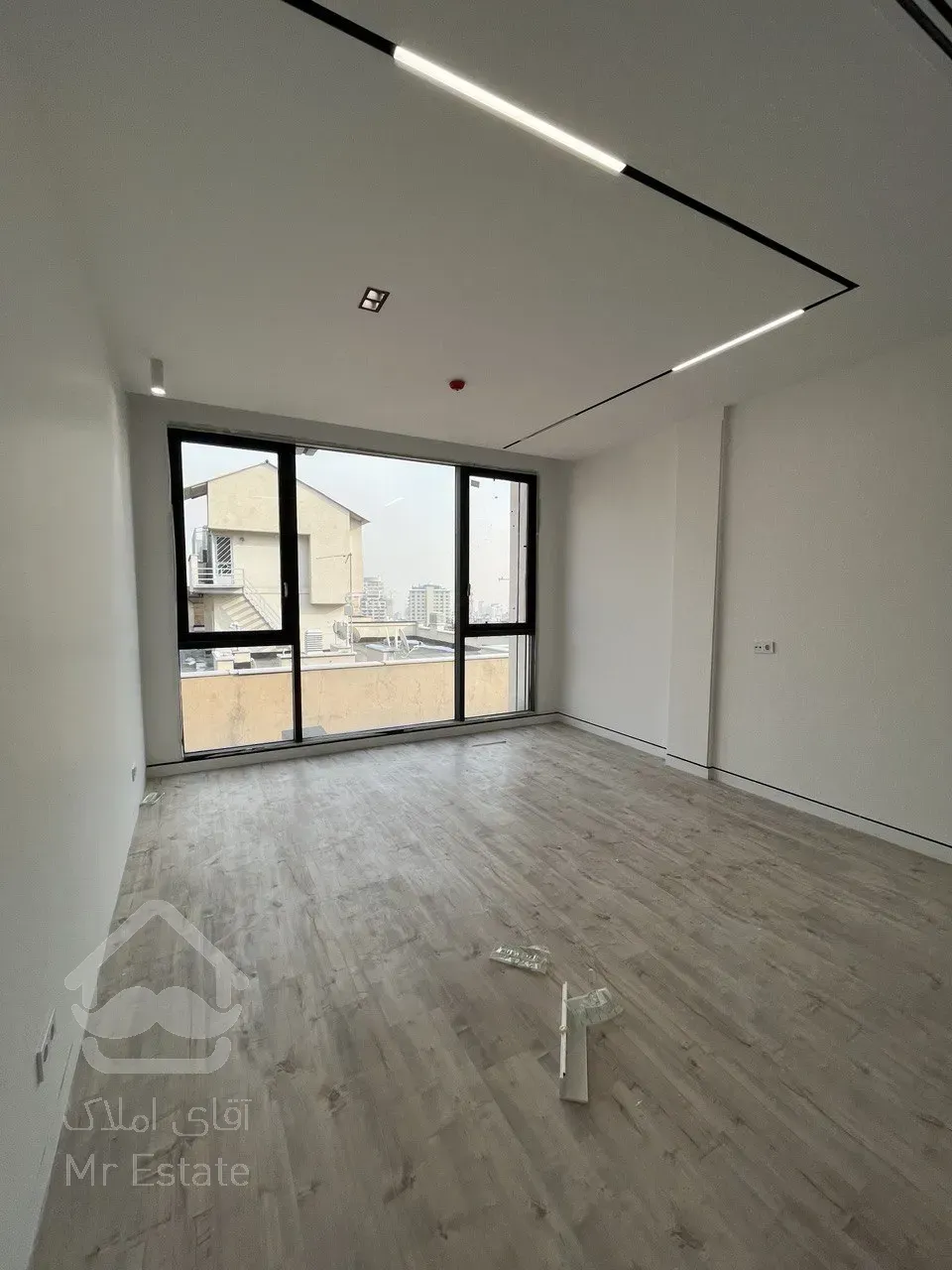 فروش آپارتمان 200 متری در زعفرانیه