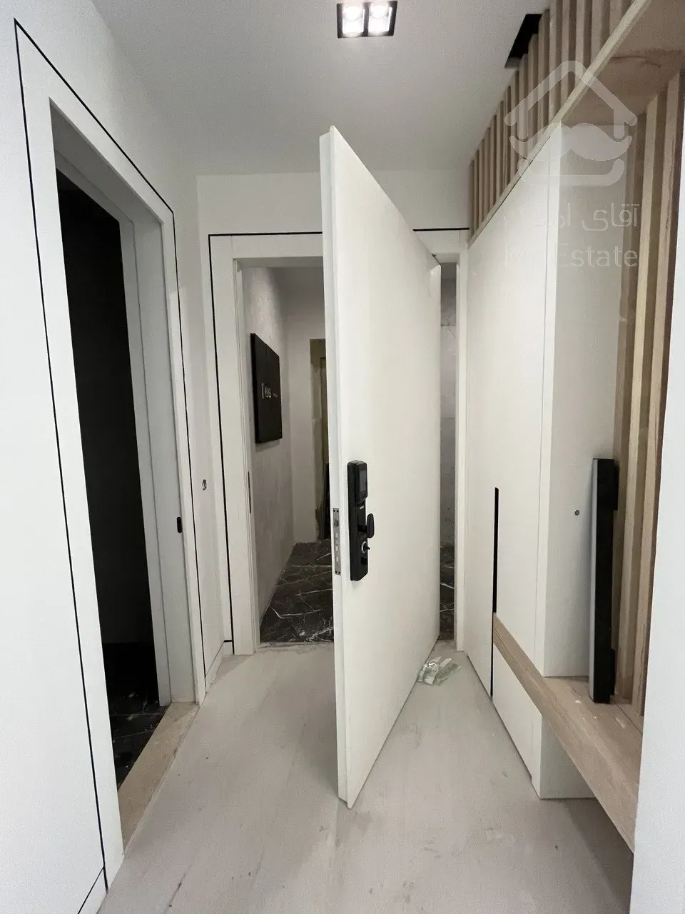 فروش آپارتمان 200 متری در زعفرانیه